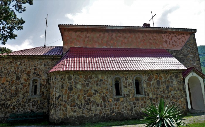 გილოცავთ ნიკოლოზობას!