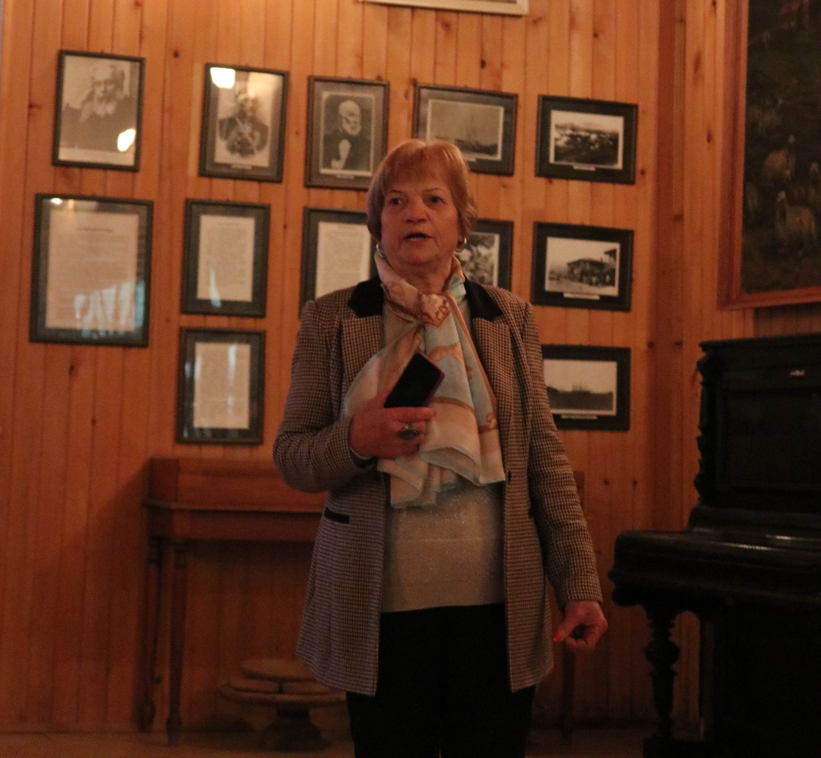 ფრიდონ ფუტკარაძე დედაენის დღისადმი მიძღვნილ ღონისძიებას დაესწრო