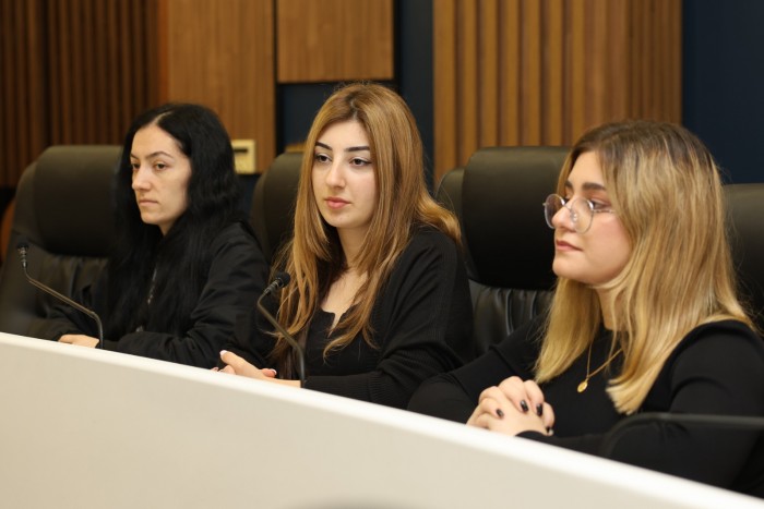 უმაღლეს საბჭოში ბათუმის შოთა რუსთაველის სახელმწიფო და გრიგოლ რობაქიძის უნივერსიტეტების ტურიზმის ფაკულტეტების სტუდენტებს უმასპინძლეს