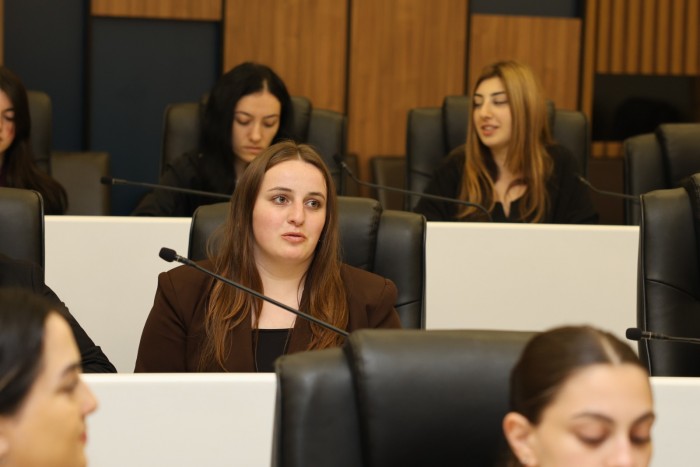 უმაღლეს საბჭოში ბათუმის შოთა რუსთაველის სახელმწიფო და გრიგოლ რობაქიძის უნივერსიტეტების ტურიზმის ფაკულტეტების სტუდენტებს უმასპინძლეს