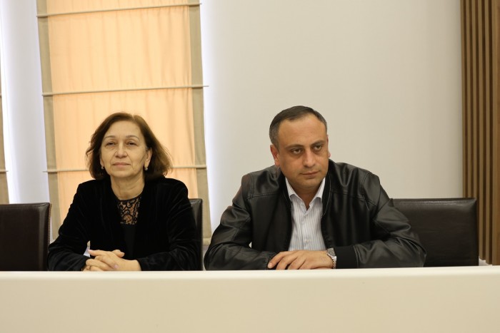 უმაღლეს საბჭოში ბათუმის შოთა რუსთაველის სახელმწიფო და გრიგოლ რობაქიძის უნივერსიტეტების ტურიზმის ფაკულტეტების სტუდენტებს უმასპინძლეს