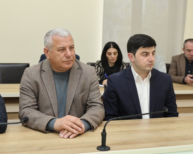 ბიუროს სხდომა 