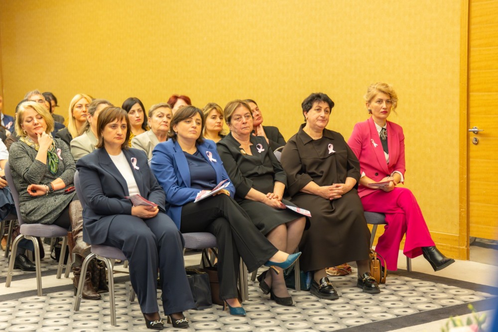 „ვარდისფერი ოქტომბერი“ - საინფორმაციო შეხვედრა ქალთა ჯანმრთელობის შესახებ