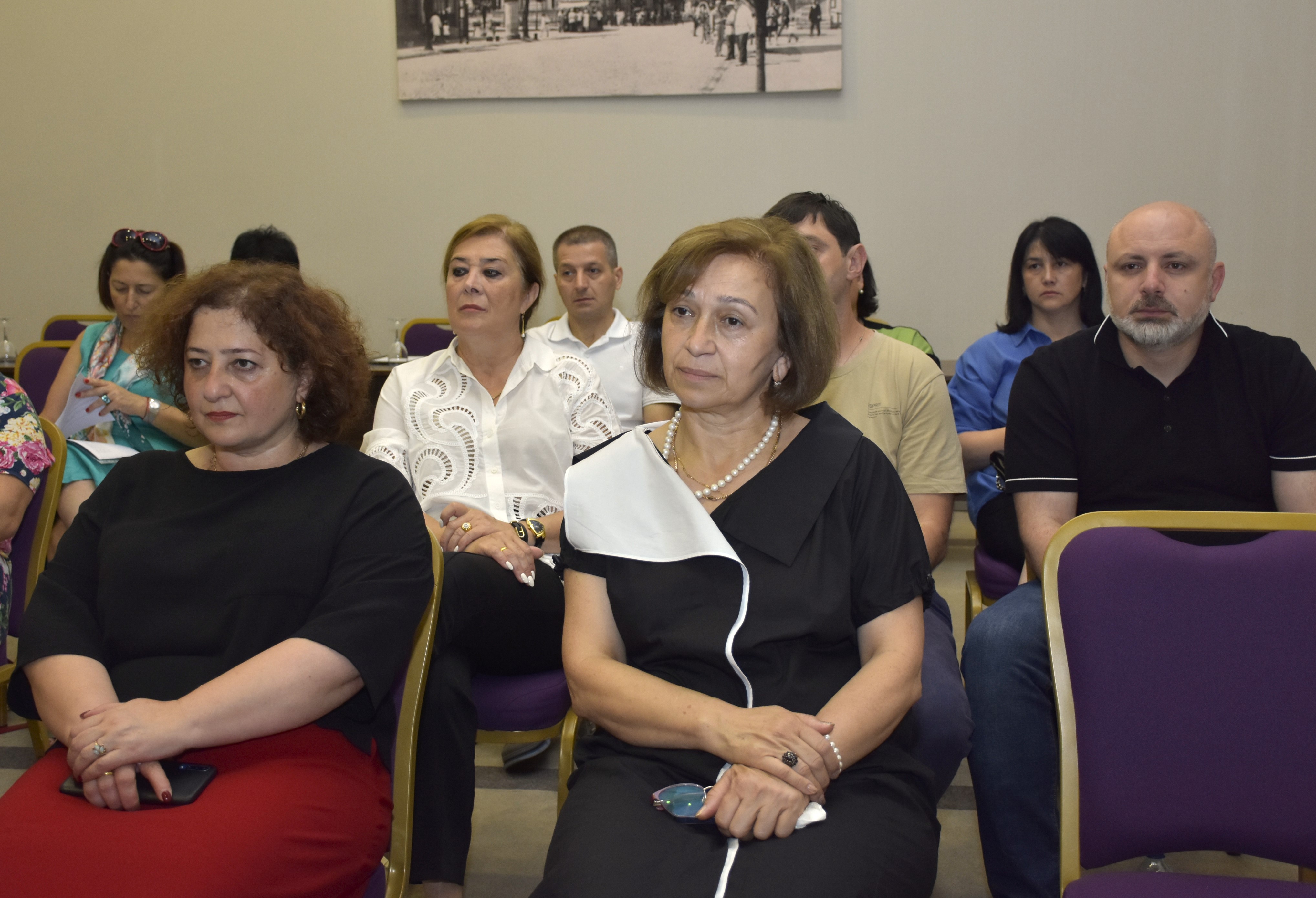 შეხვედრა საქართველოს პარლამენტის ჯანდაცვის კომიტეტის თემატური მოკვლევის ჯგუფთან