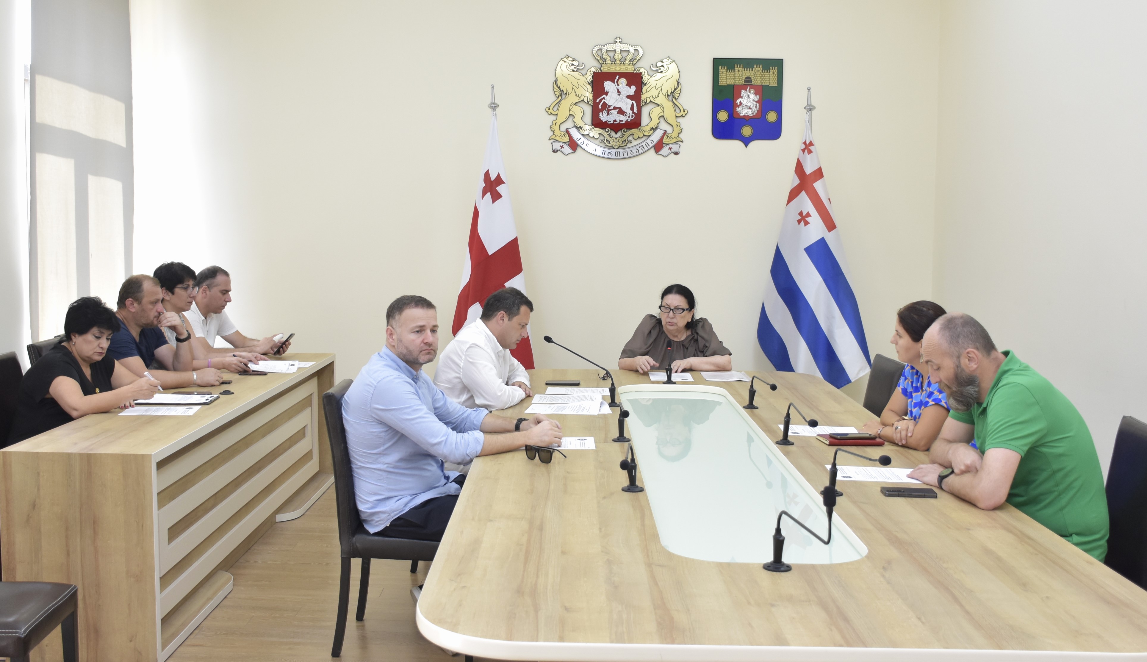 საკონსტიტუციო, იურიდიულ და საპროცედურო საკითხთა კომიტეტის სხდომა