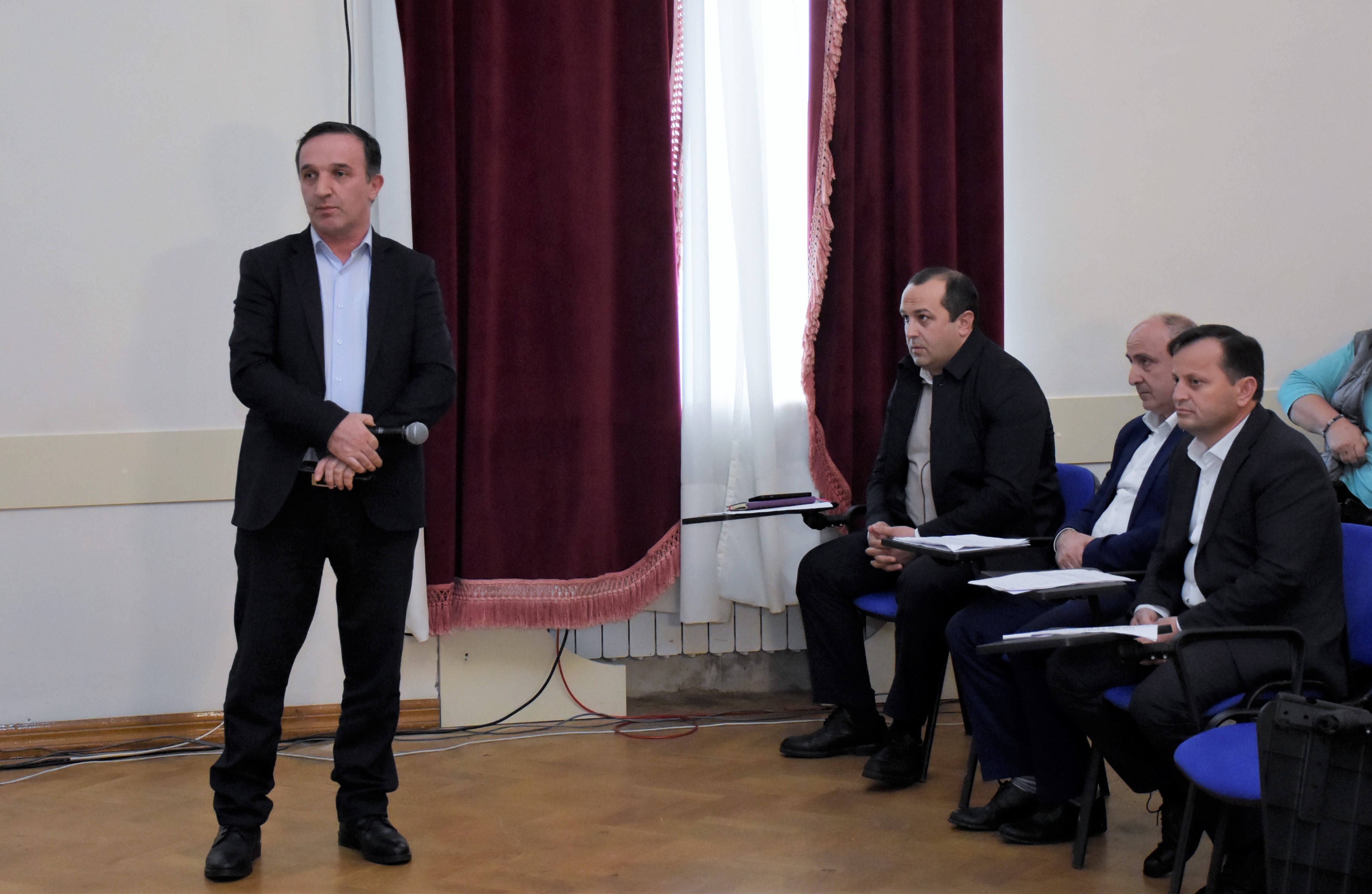 განათლების, მეცნიერების, კულტურისა და სპორტის საკითხთა კომიტეტის გასვლითი სხდომა