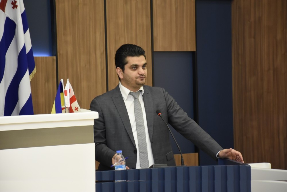 უმაღლესი საბჭოს რიგგარეშე პლენარულ სხდომაზე აჭარის 2021 წლის რესპუბლიკური ბიუჯეტის შესრულებისა და ფინანსთა და ეკონომიკის სამინისტროს საქმიანობის ანგარიშები მოისმინეს