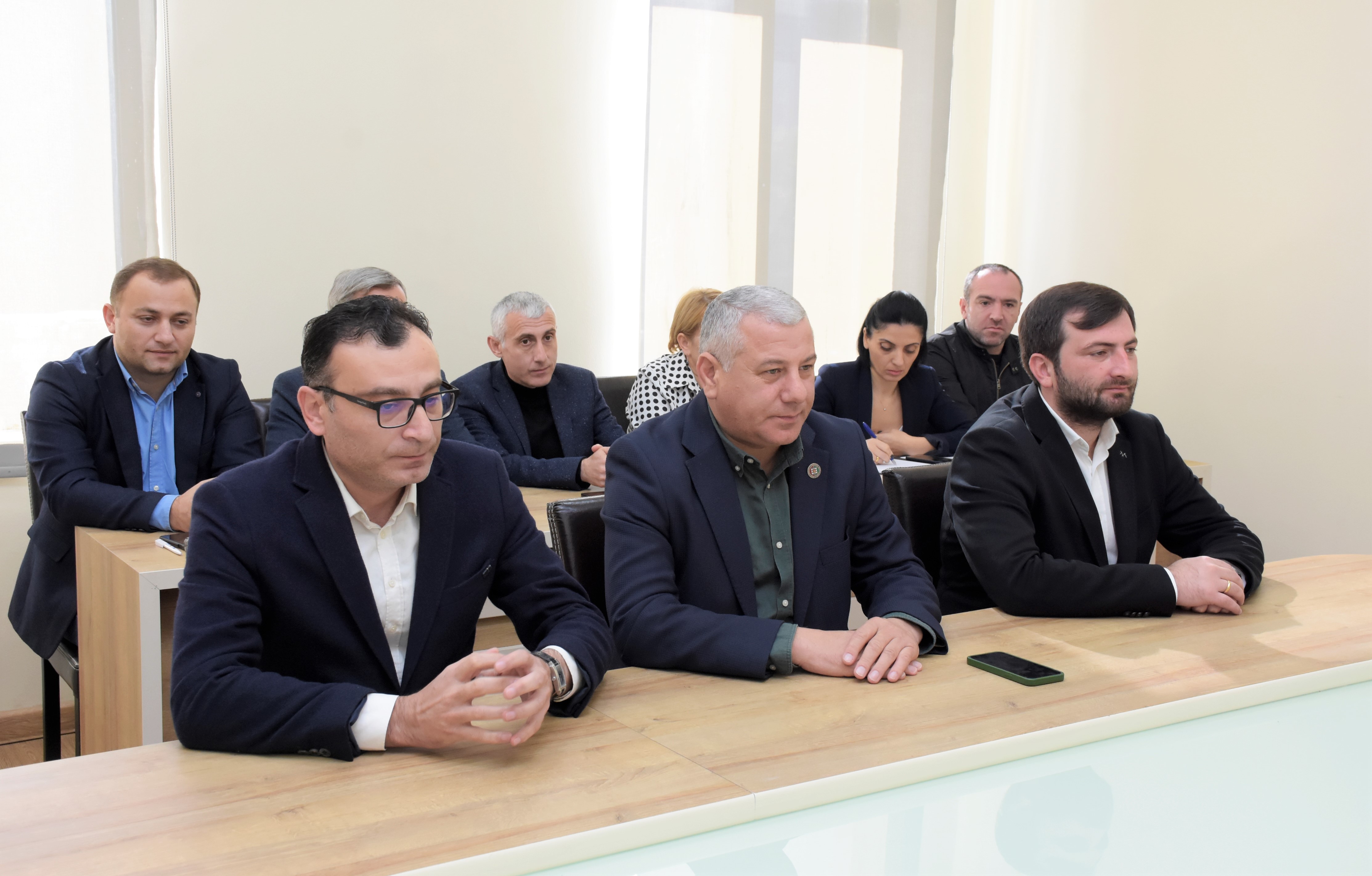 ბიუროს სხდომა