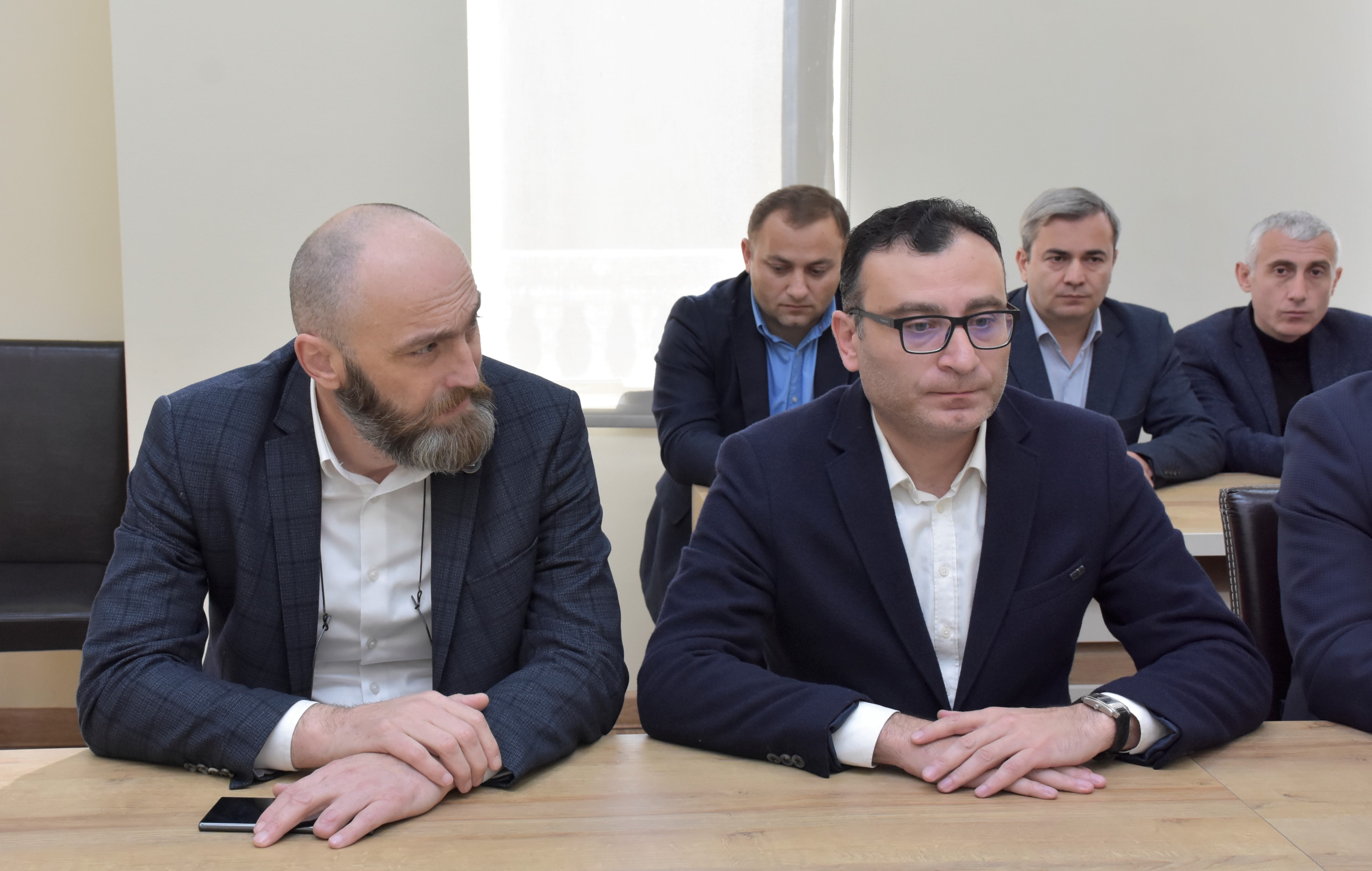 ბიუროს სხდომა