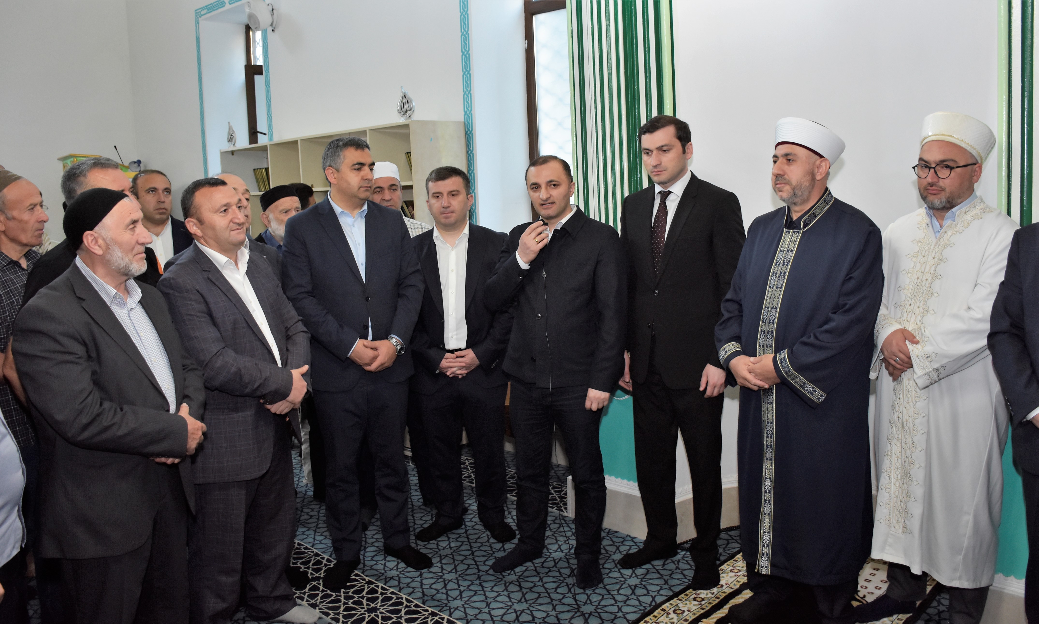 დავით გაბაიძემ მუსლიმ მრევლს ყურბან-ბაირამი მიულოცა