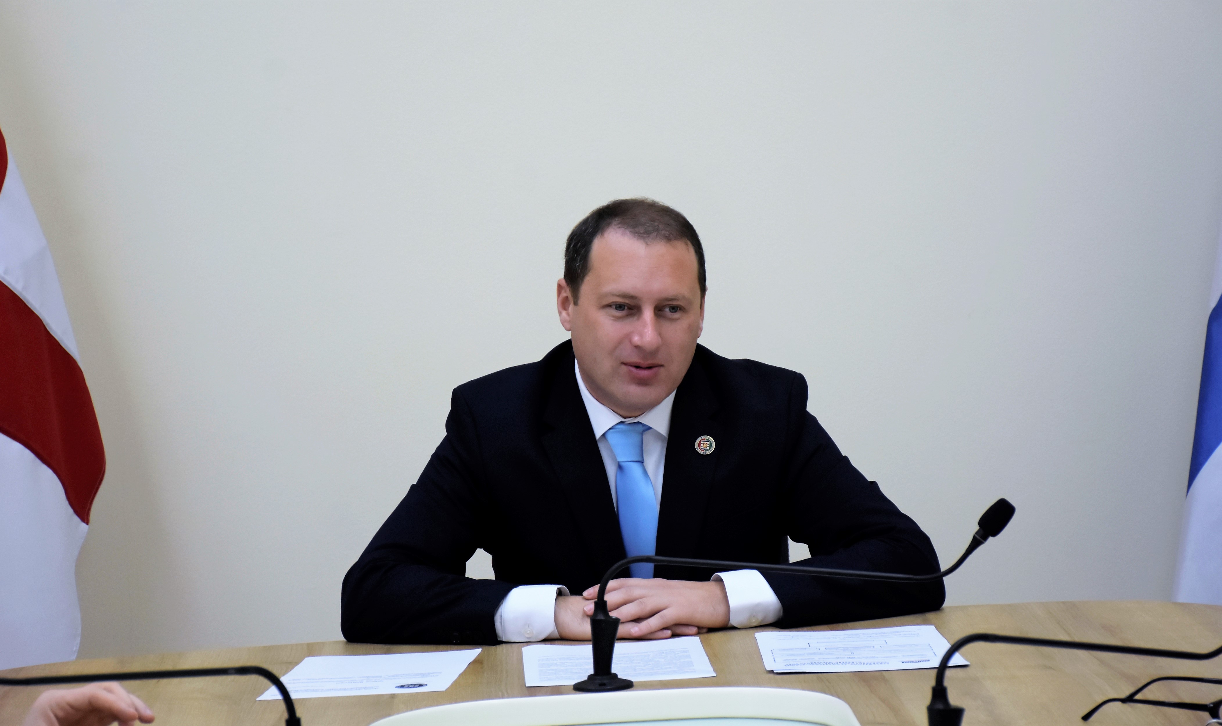 &nbsp;საკონსტიტუციო, იურიდიულ და საპროცედურო საკითხთა კომიტეტის სხდომა