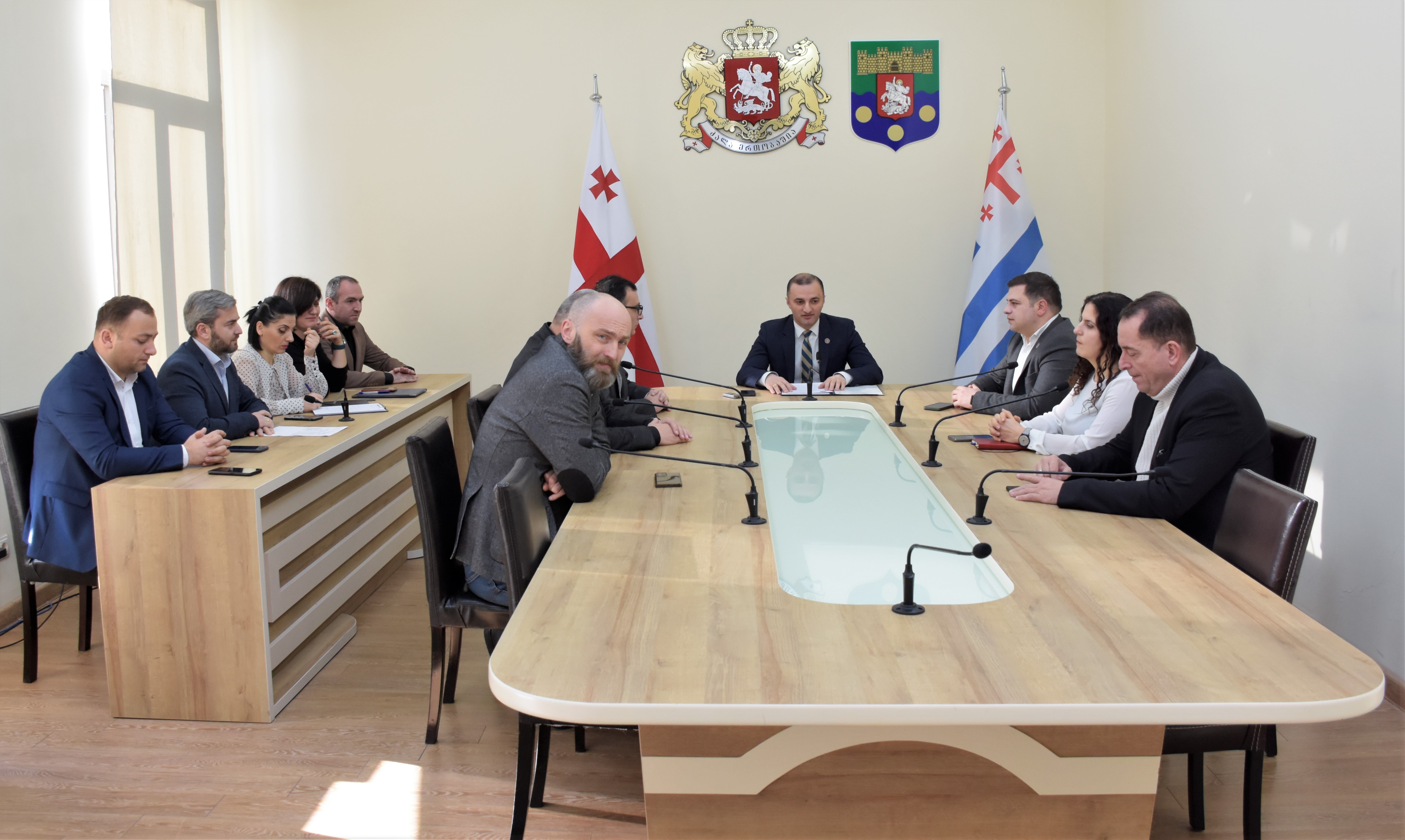 ბიუროს სხდომა