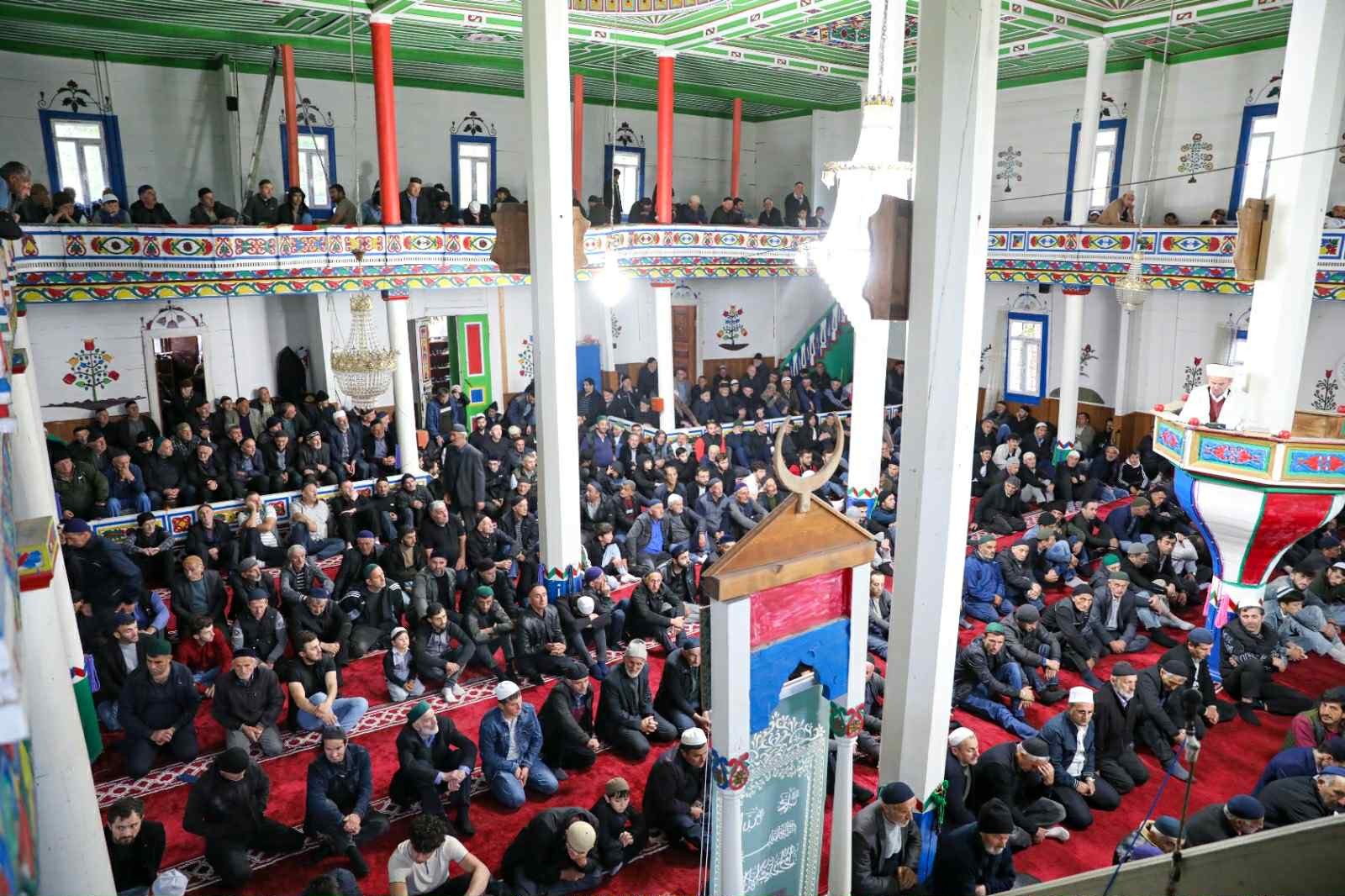 მუსლიმანური სამყარო ყურბან-ბაირამს ზეიმობს