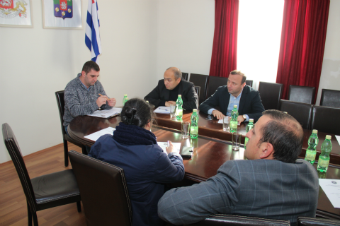 კანდიდატებმა ხედვები წარმოადგინეს