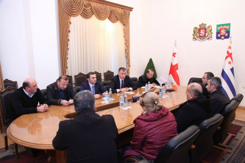 შეხვედრა აქციის მონაწილეებთან