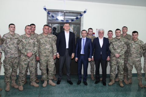 საახალწლო ზეიმი სამშობლოს დამცველებთან