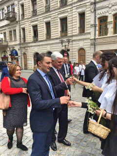 დავით გაბაიძე „გვირილობის“ დღესასწაულს დაესწრო